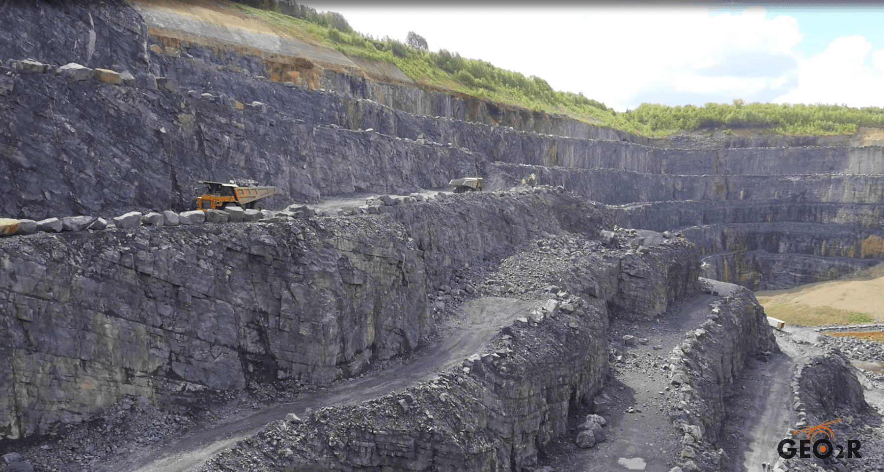 Vue aérienne d'une mine ou carrière