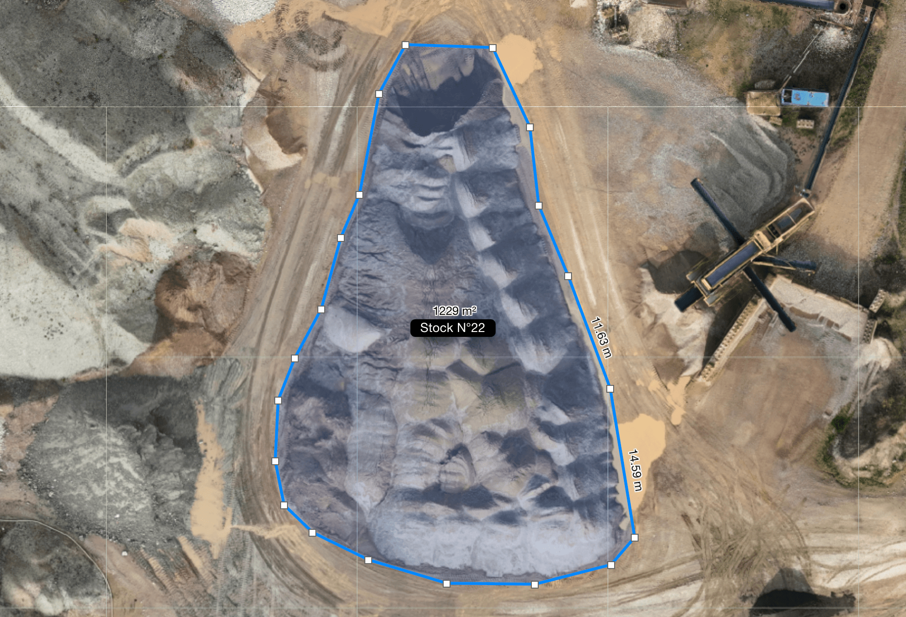 Mesures de surfaces, distances et emprises d'un terrain